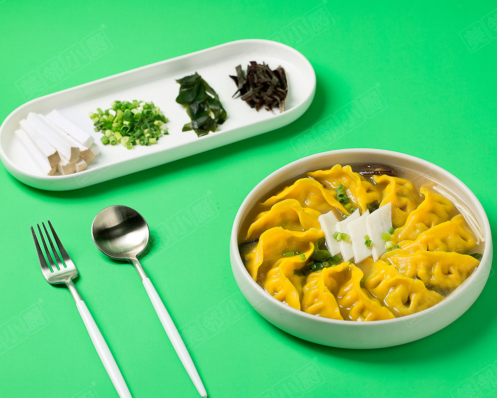 菌菇雞肉餃