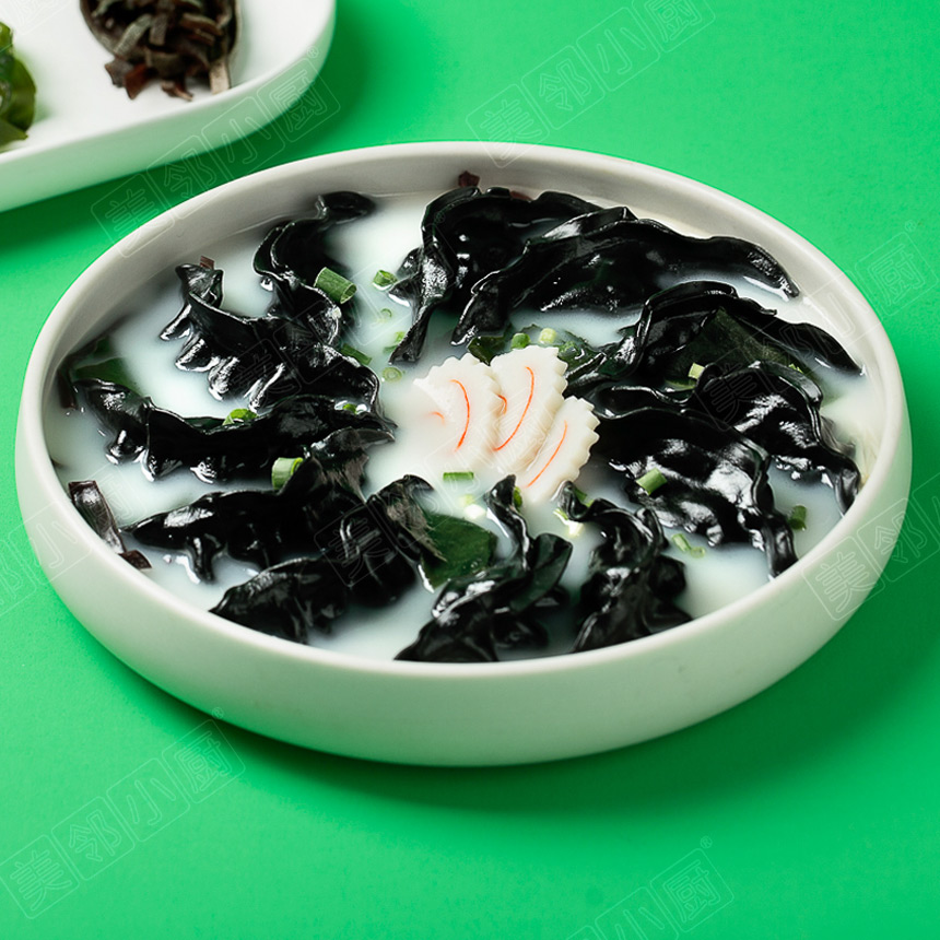 魚湯墨魚餃